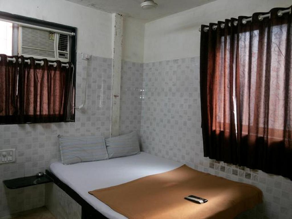 Hotel Al Mehraj مومباي الغرفة الصورة
