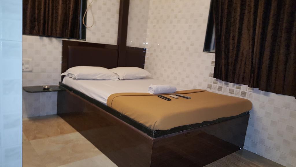 Hotel Al Mehraj مومباي المظهر الخارجي الصورة