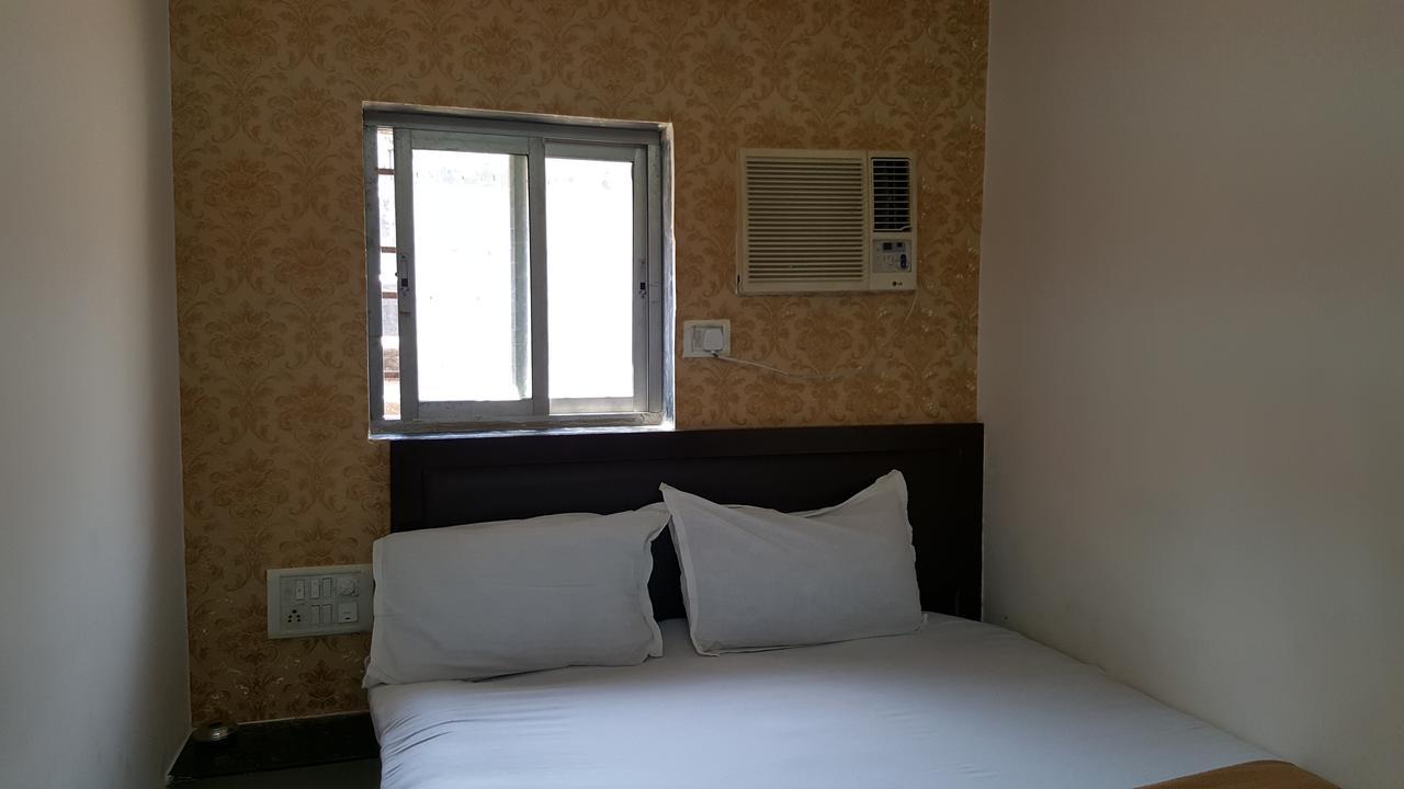Hotel Al Mehraj مومباي المظهر الخارجي الصورة